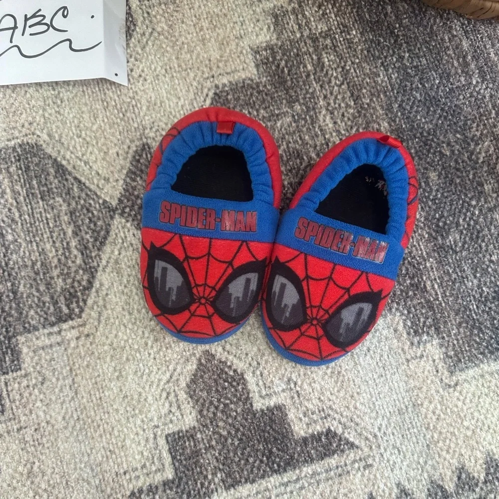 Spiderman Marvel Toddler Boy Slippers Size Medium 7-8 Red Blue Graphic Slippers
